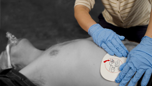 Using an Automated external defibrillator (AED)